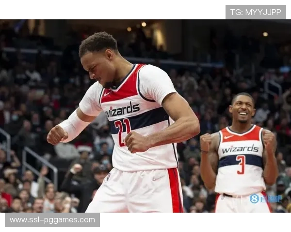 斯图加特更衣室庆祝闯入前三，球员直播分享喜悦